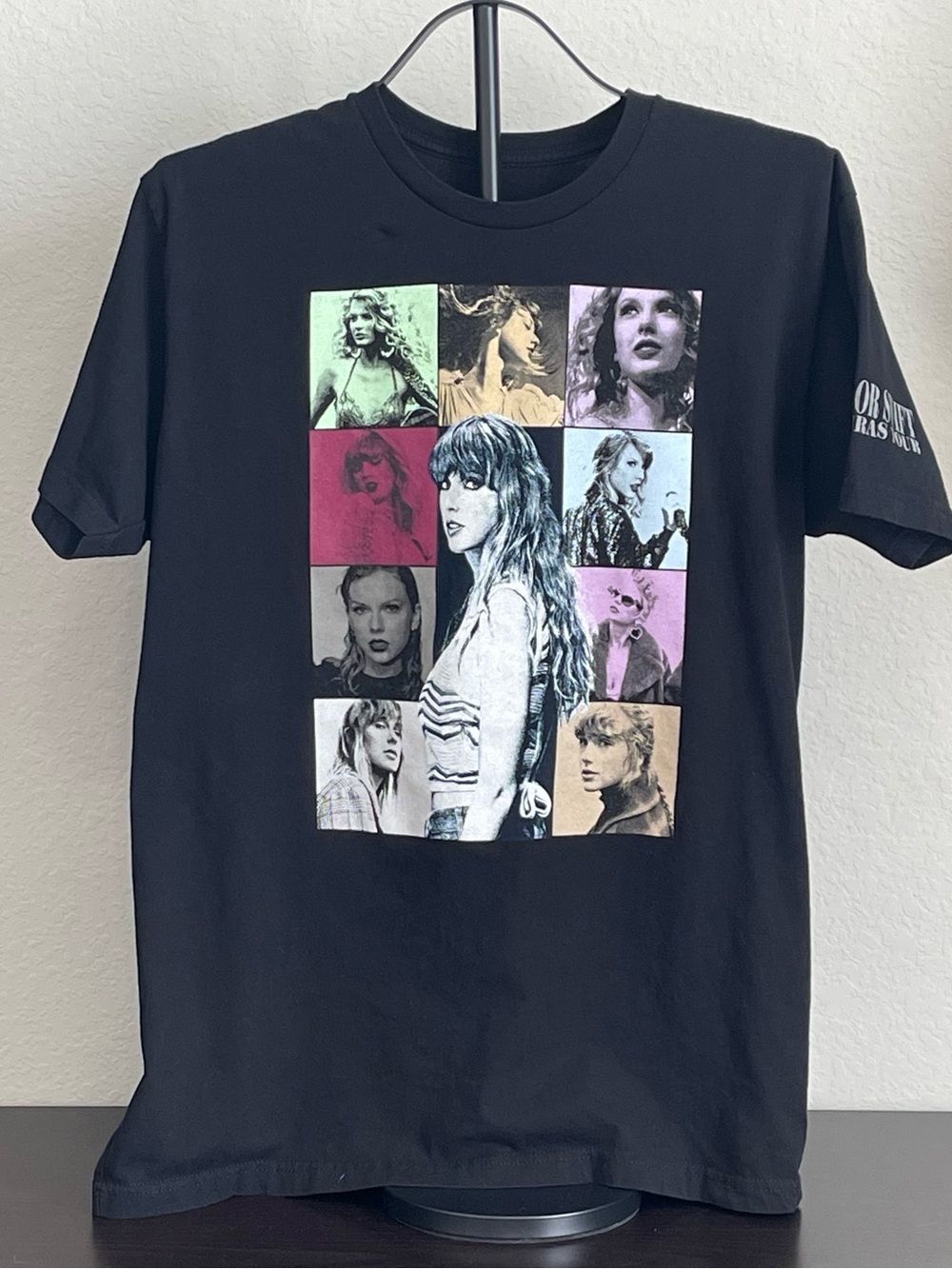 Taylor Swift 2023 The Eras Tour Black T-Shirt Merch Size Large Concert Tee